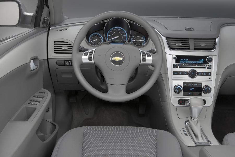  Chevrolet Malibu 2008 года  (фото 44 из 178)